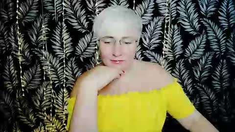 Kelly online show from June 21, 10:52 am