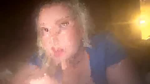 Snapshot of oliviaskies chatting on October 1, 7:35 am Olivia baby  online show from October 1, 7:35 am