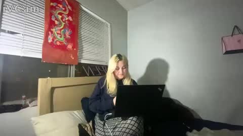 omathena11_11 online show from February 12, 5:58 am