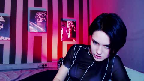 onaloon online show from March 7, 4:19 am