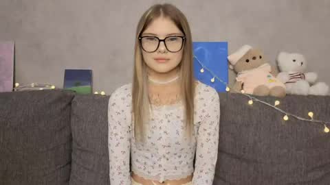 Eva online show from June 3, 1:34 pm