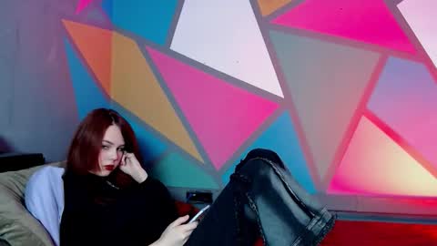 onessandra online show from March 12, 3:53 am