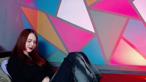 onessandra online show from March 13, 4:03 am