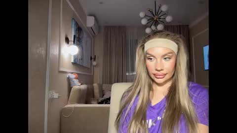 onesweet_baby online show from February 24, 9:20 pm