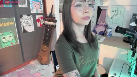 oni_dakotta online show from November 4, 4:23 pm