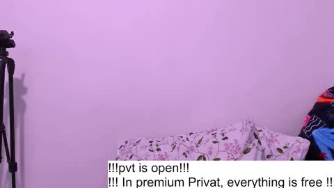 only_sarah1 online show from October 24, 11:12 pm