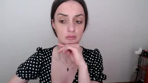 onlyvika online show from May 17, 2:27 pm