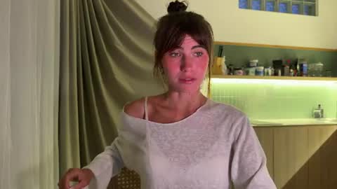 Helen online show from July 4, 10:05 pm