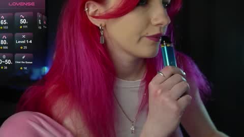 Hannah online show from December 3, 7:05 pm