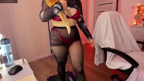 Ophelia online show from October 28, 8:31 am