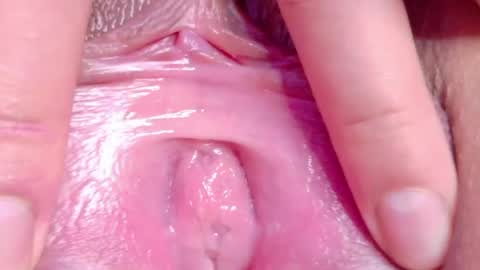 orchidekitty online show from May 3, 11:30 pm