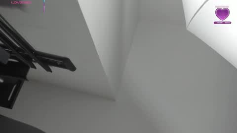 Miss Guzman  online show from October 31, 4:33 pm