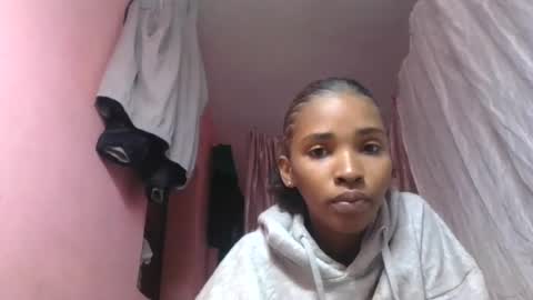 orianie064 online show from July 28, 11:17 am