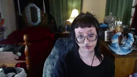 oro  they  them  online show from February 5, 2:47 am