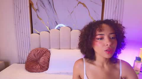 Snapshot of oshun_25 chatting on January 16, 11:58 am Oshun online show from January 16, 11:58 am