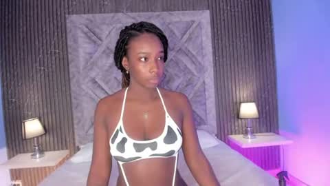 oshun_444 online show from June 11, 12:13 pm