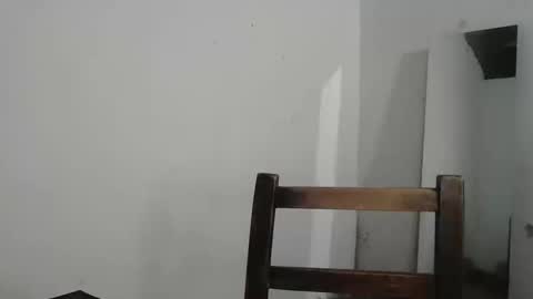Snapshot of osyan_amour chatting on October 16, 2:14 am Amor Xoxo online show from October 16, 2:14 am