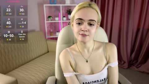 Oxcy online show from March 18, 5:01 am