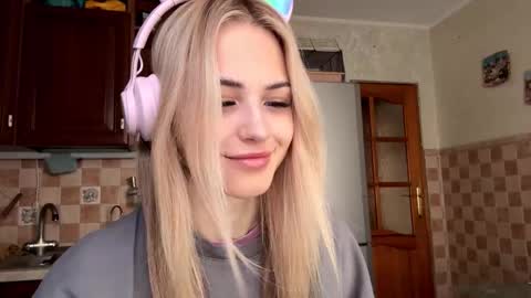 Eva online show from March 8, 7:01 am