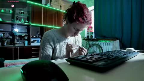 Ella online show from March 7, 6:46 am