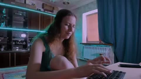 Ella online show from July 30, 5:52 am