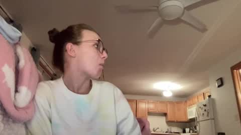 Snapshot of paisleysnowxo chatting on March 11, 2:32 am paisleysnowxo online show from March 11, 2:32 am