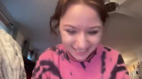 Snapshot of paisleysnowxo chatting on November 1, 8:57 pm paisleysnowxo online show from November 1, 8:57 pm