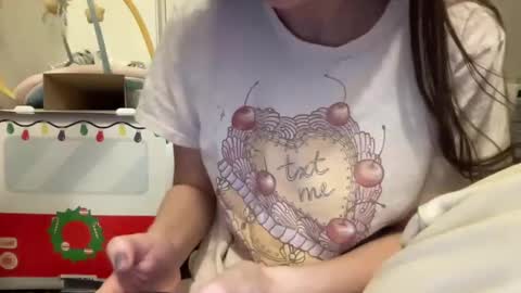 Snapshot of paisleysnowxo chatting on March 6, 5:24 am paisleysnowxo online show from March 6, 5:24 am