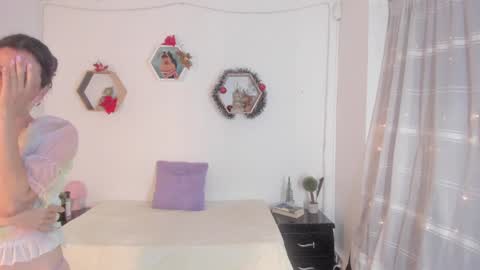 Paloma  online show from December 21, 9:04 pm