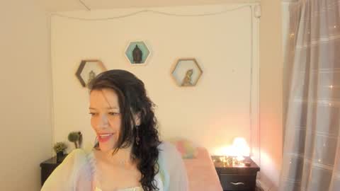 Paloma  online show from November 25, 8:42 pm