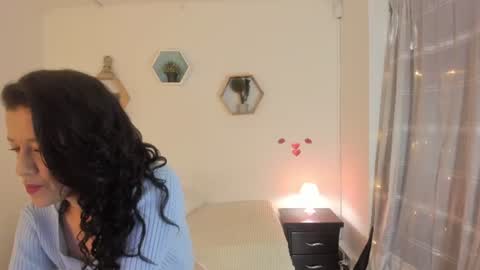 Paloma  online show from June 13, 8:39 pm