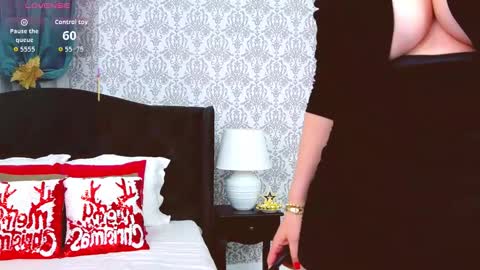 Pam online show from December 22, 8:01 pm