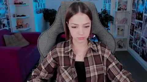 Pam online show from September 23, 12:03 pm