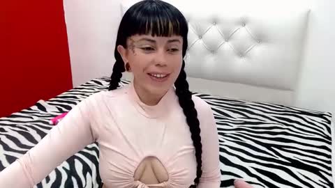 Snapshot of pamela_666_ chatting on December 11, 9:55 pm pamela_666_ online show from December 11, 9:55 pm