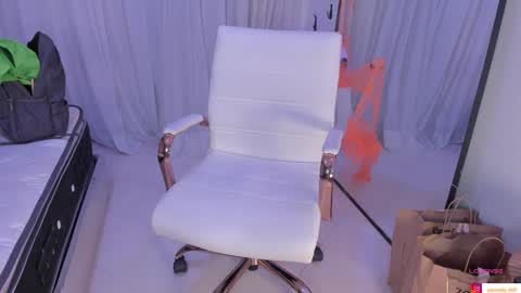 pamela online show from November 1, 4:27 am