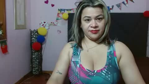 pamela_echeverria online show from July 7, 11:14 am