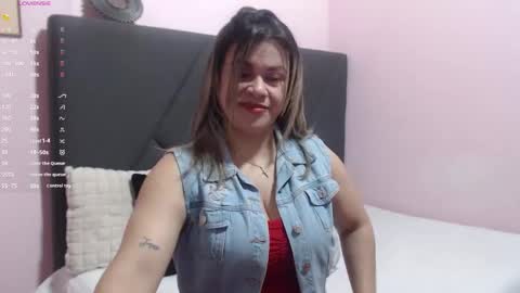 pamela_echeverria online show from November 15, 11:44 am