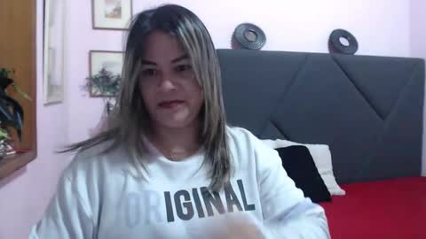 pamela_echeverria online show from November 3, 12:09 pm
