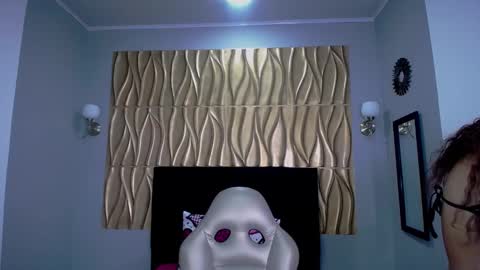 Pamela  online show from December 6, 12:05 pm