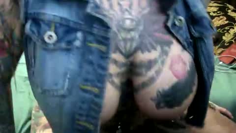 PAMELA GUNNS online show from June 18, 8:58 pm