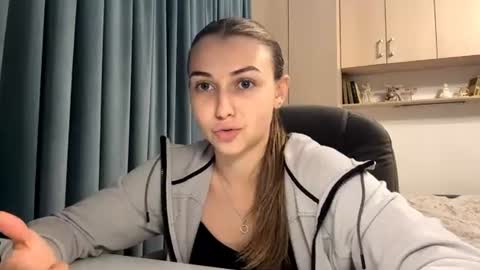 Lia online show from July 7, 7:38 pm