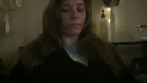 Pantiesofthefae online show from May 1, 9:56 am