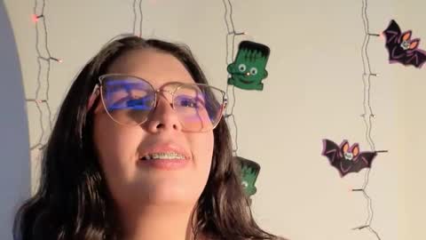 Snapshot of paola_lyon chatting on October 15, 5:48 pm Paola Lyon online show from October 15, 5:48 pm