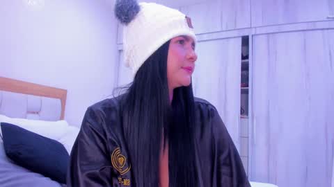 Paola  online show from February 9, 7:09 pm