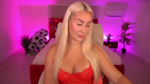 Lia online show from July 8, 2:08 pm