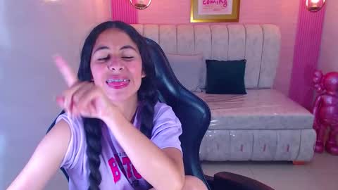 Snapshot of paris_1sub chatting on September 23, 3:32 pm Paris 1sub online show from September 23, 3:32 pm