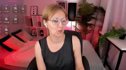 Paris online show from March 1, 1:11 pm