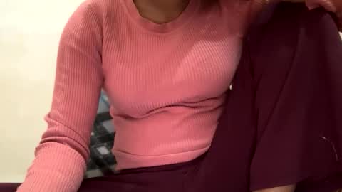 parneetu_642 online show from January 18, 10:55 am