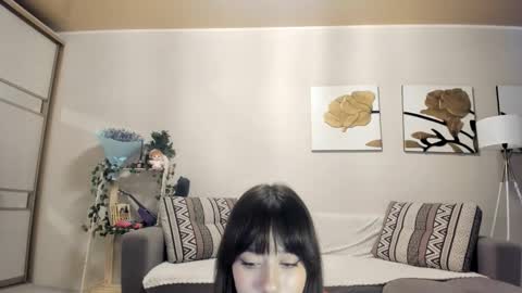 Snapshot of passionate_isabella chatting on September 22, 4:22 am Bella online show from September 22, 4:22 am