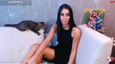 Snapshot of passionate_lora_ chatting on January 9, 3:36 am I am Lora and i am glad to see you in my room online show from January 9, 3:36 am